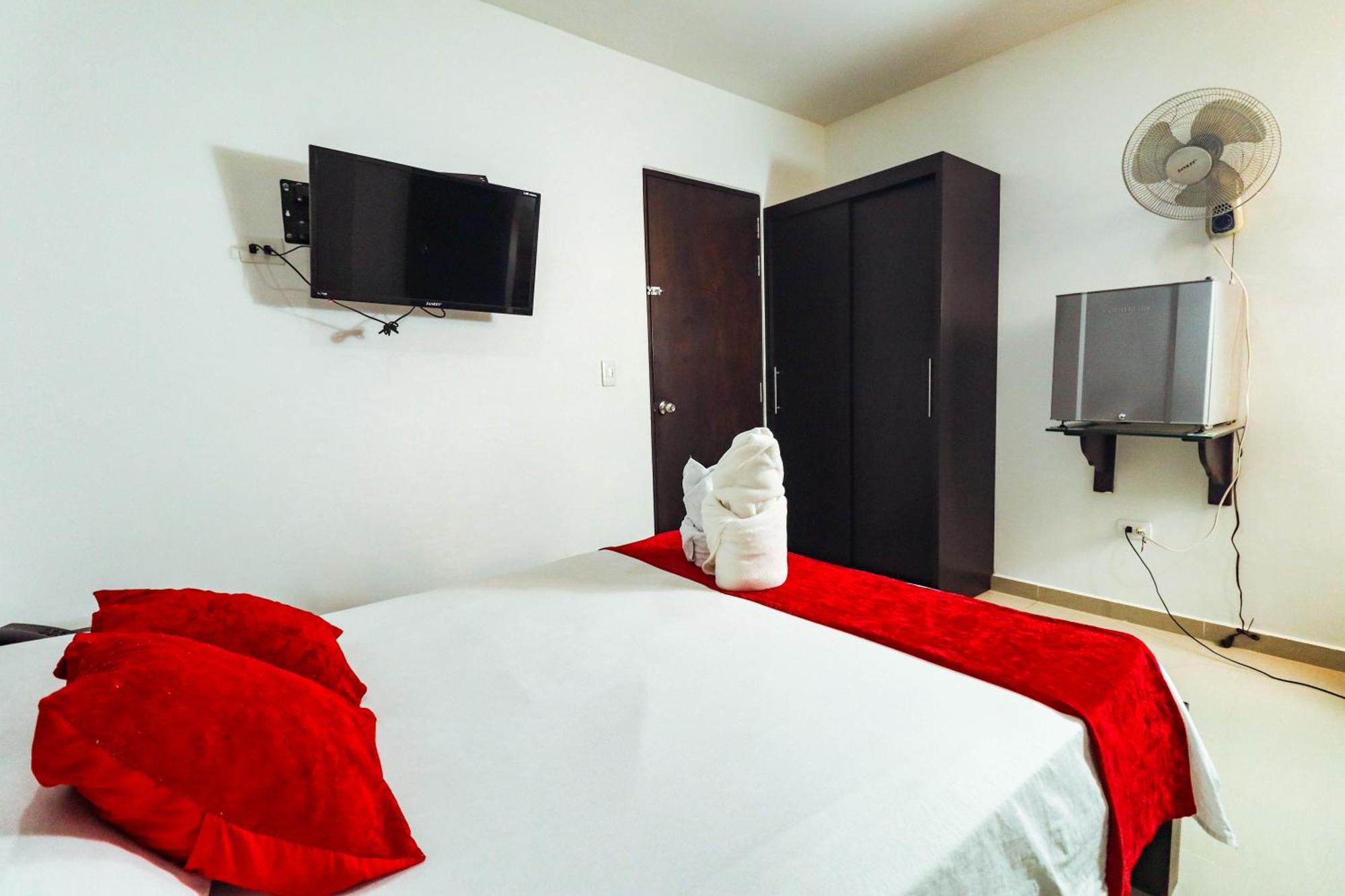Hotel California Air Carepa Chambre photo